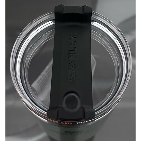 Stanley Adventure Quencher Travel (Overseas) Tumbler 30oz, HAMMERTONE GREEN - Picture 4 of 5